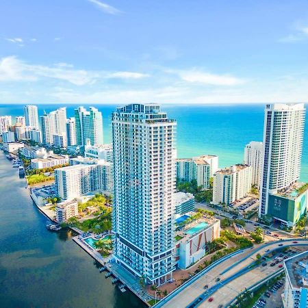 Апартаменти Wrap Around Balcony - Insane Views - Amazing Pools Голлівуд Екстер'єр фото