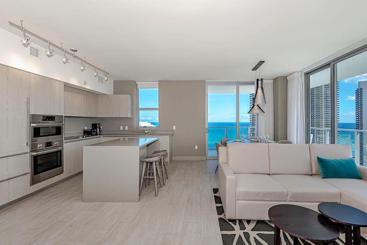 Апартаменти Wrap Around Balcony - Insane Views - Amazing Pools Голлівуд Екстер'єр фото