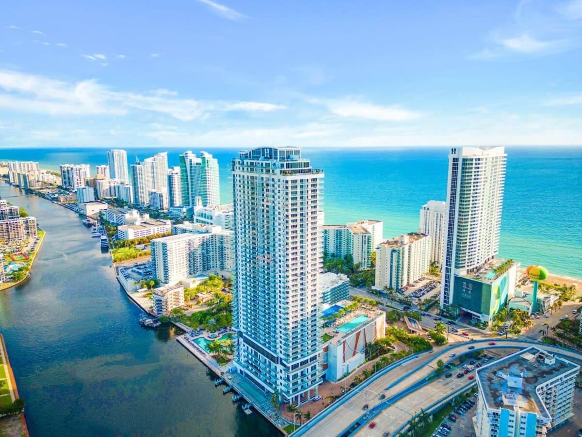 Апартаменти Wrap Around Balcony - Insane Views - Amazing Pools Голлівуд Екстер'єр фото