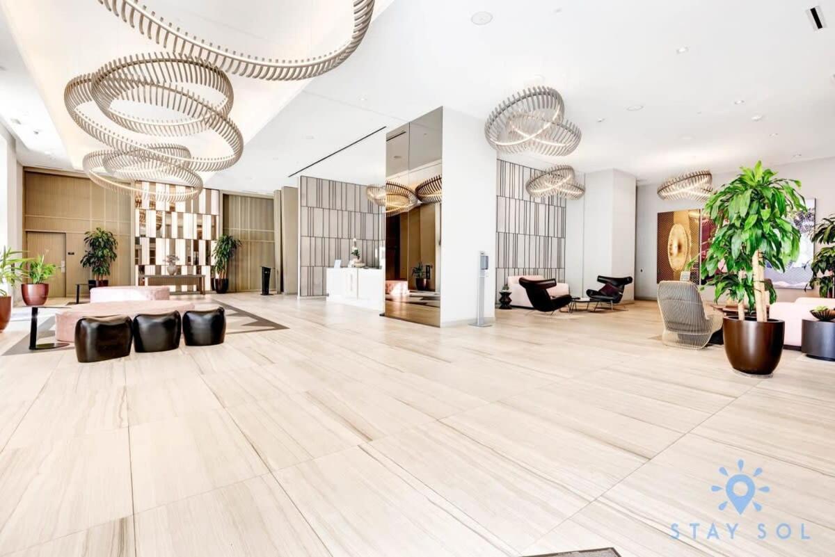 Апартаменти Wrap Around Balcony - Insane Views - Amazing Pools Голлівуд Екстер'єр фото