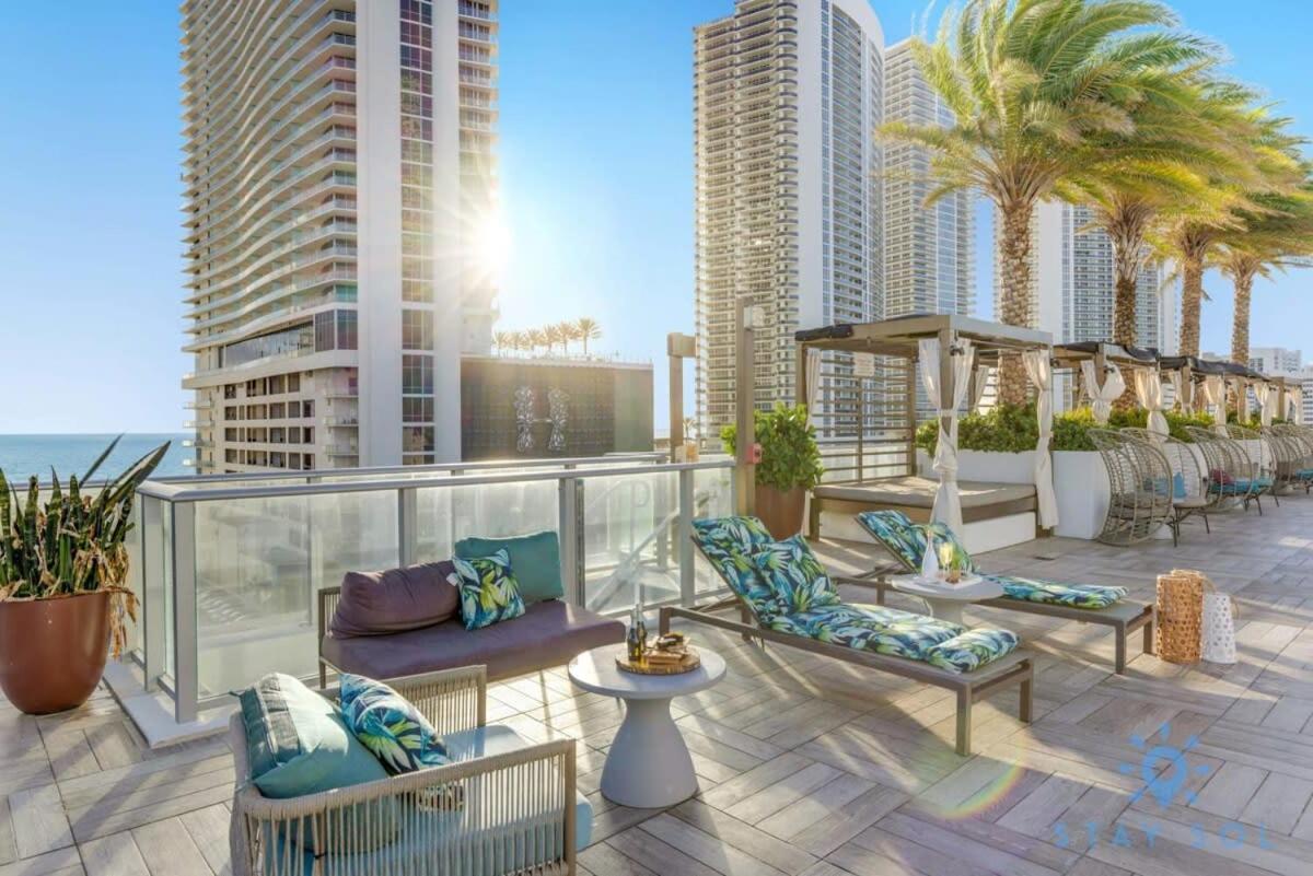 Апартаменти Wrap Around Balcony - Insane Views - Amazing Pools Голлівуд Екстер'єр фото